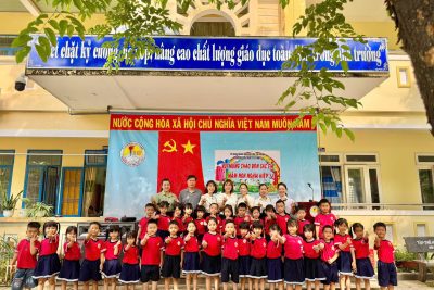 TỔ CHỨC HOẠT ĐỘNG THAM QUAN TRƯỜNG TIỂU HỌC